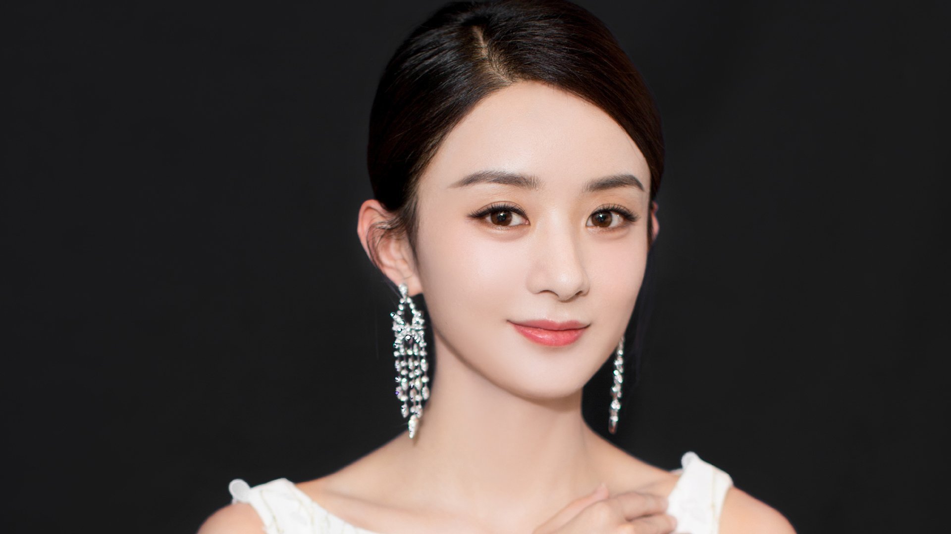 哈兰德关键先生闪耀难救主，尼斯团队足球击溃挪威